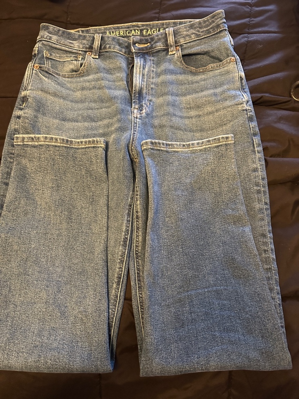 American Eagle Outfitters mom jeans